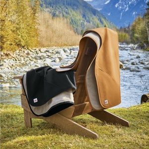 Carhartt Sherpa lined blanket